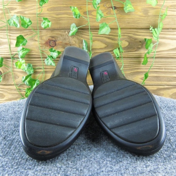 Easy Spirit Women Clog Shoes Black Leather Slip On Size 10 Medium - Picture 9 of 9